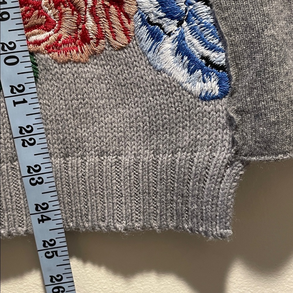 Sportmax Code Fiordo Gray Floral Embroidered Asymmetric Wool Sweater - Picture 6 of 12